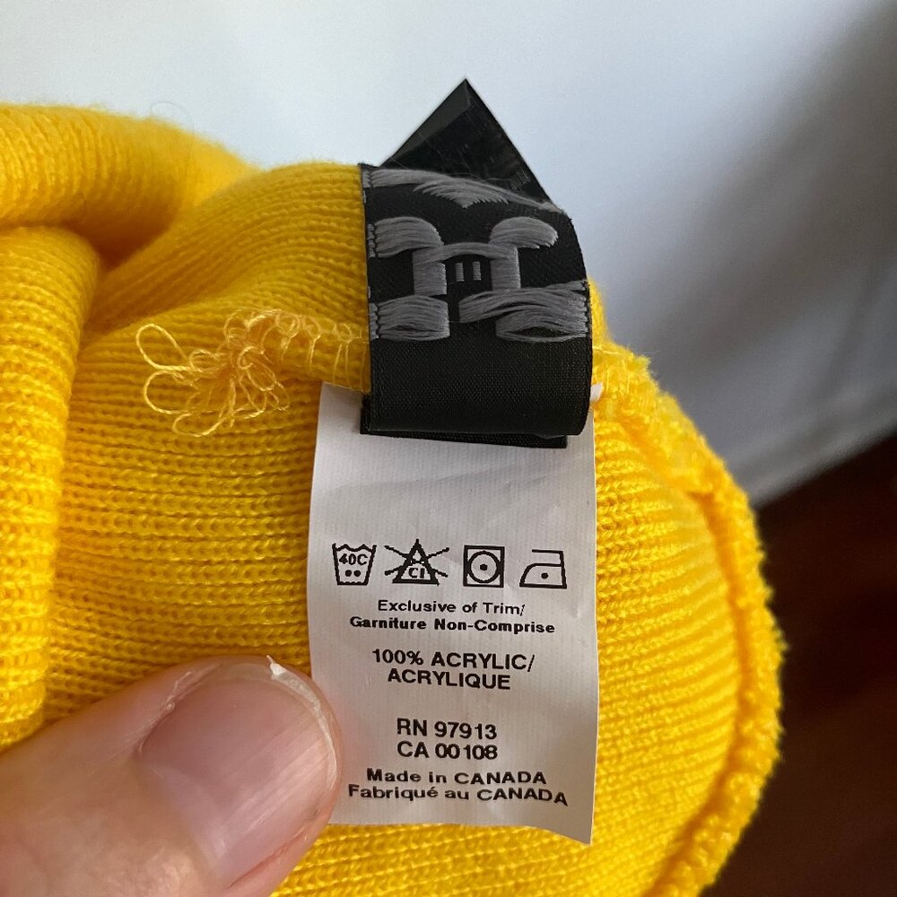 Yellow beanie - Picture 3 of 4